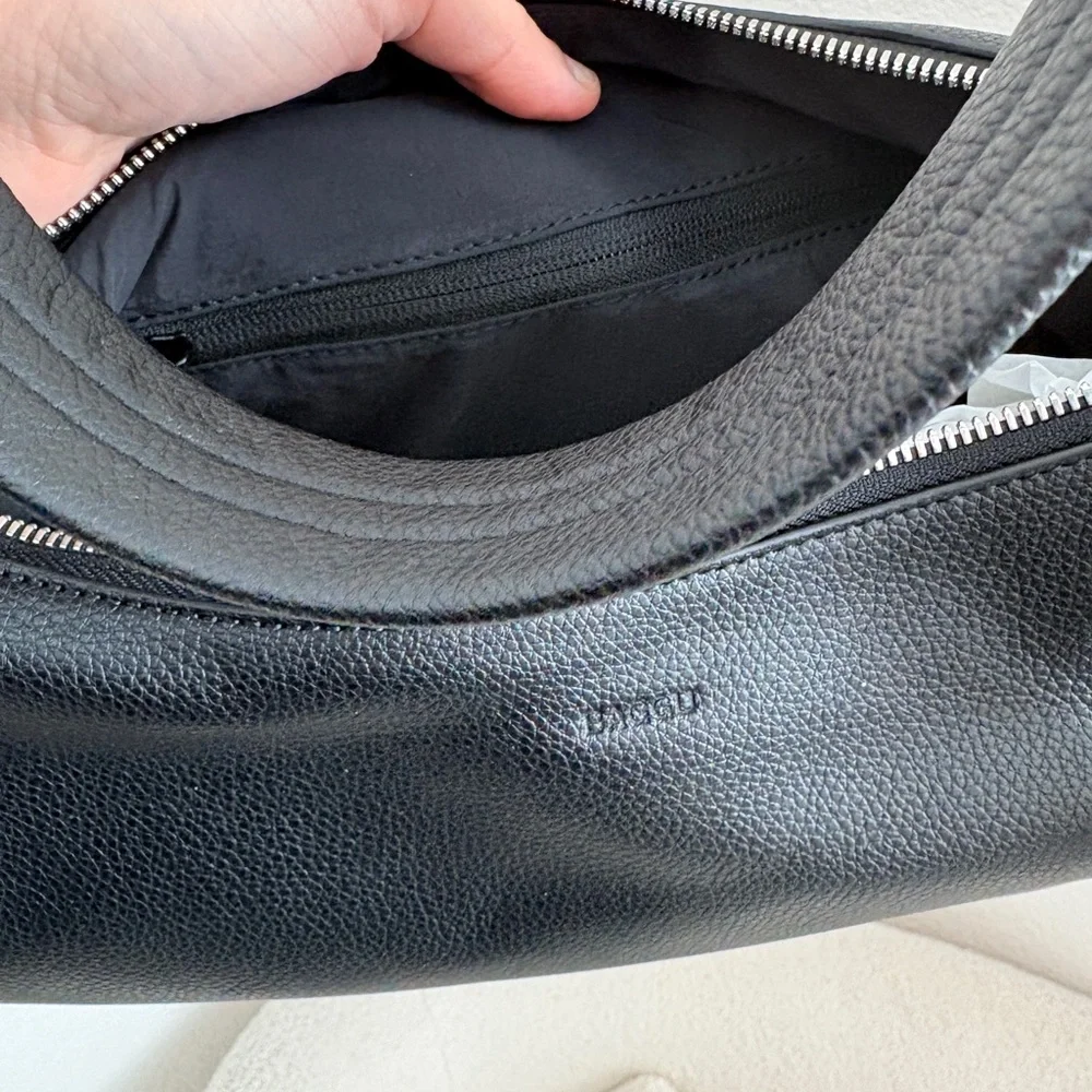BAGGU Black Pebbled Hobo Shoulder Bag - Picture 2 of 5